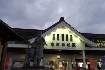 早朝6時過ぎ、会津若松駅。