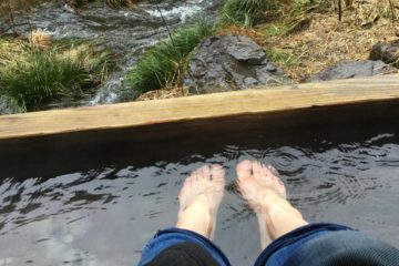 まずは足湯から。