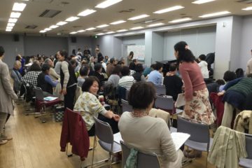 酸欠で倒れないか心配なほどの熱気、高津市民合唱団。